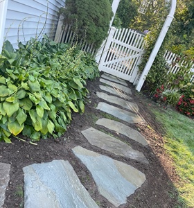 A Fresh Take on Walkways in East Northport